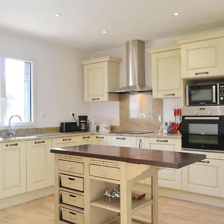 Stunning In * Saint-Denoeux