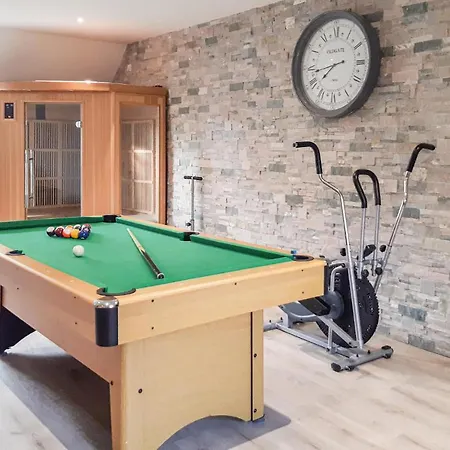Stunning In With Wifi Holiday home