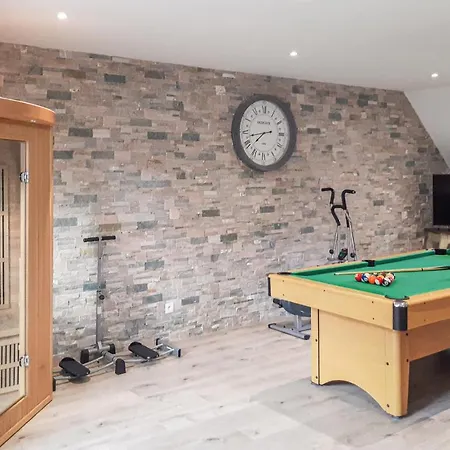 Stunning In With Wifi Holiday home
